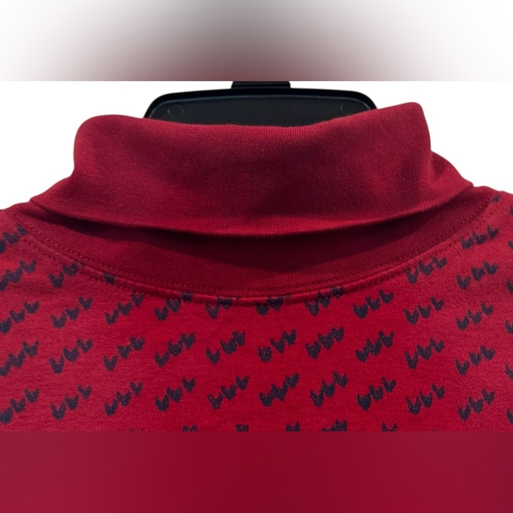 Women’s L.L. Bean 100% Cotton Red W/ Blue Pattern Turtleneck Top: M - Picture 3 of 8